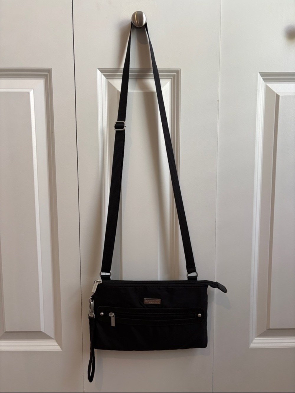 Baggallini Small Subway Crossbody Nylon Bag with Wristlet Black - Picture 10 of 13
